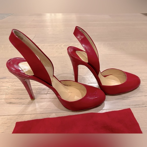 Louboutin RED patent sling back heels 6.5 - Picture 4 of 5